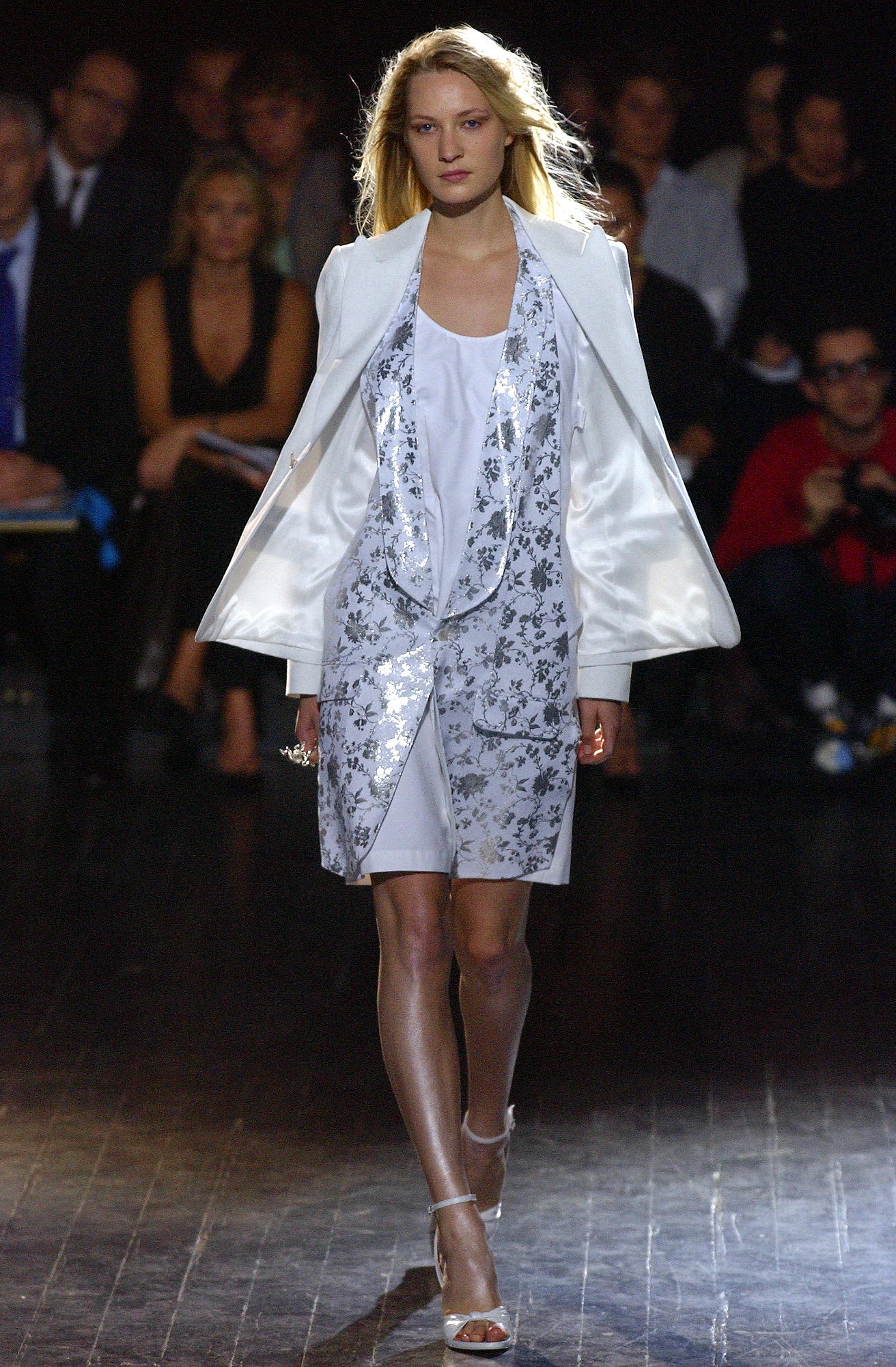 white silk long-sleeve collared tailored buttoned blazer