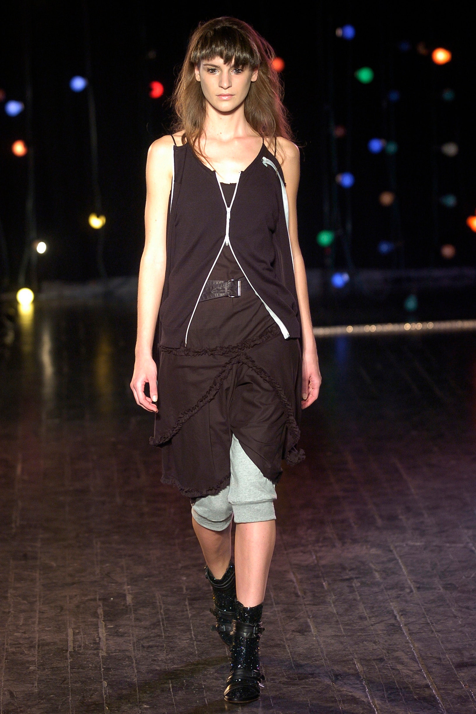 gray cotton relaxed cropped pants