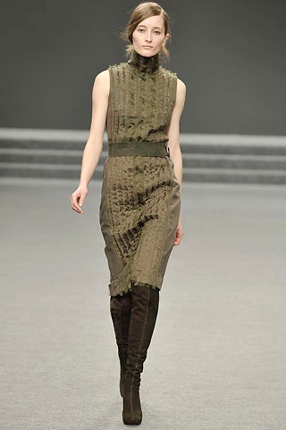 fitted green pleated dress