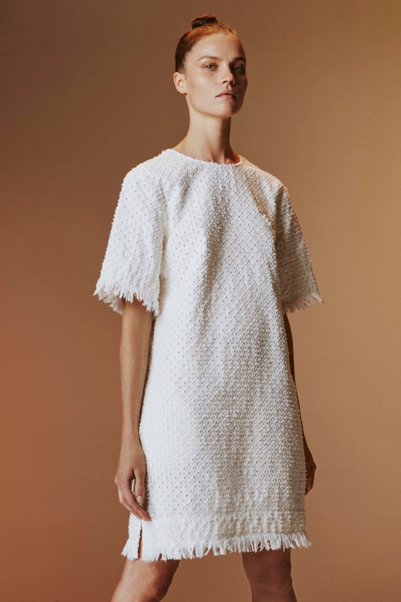 white relaxed short-sleeve dress