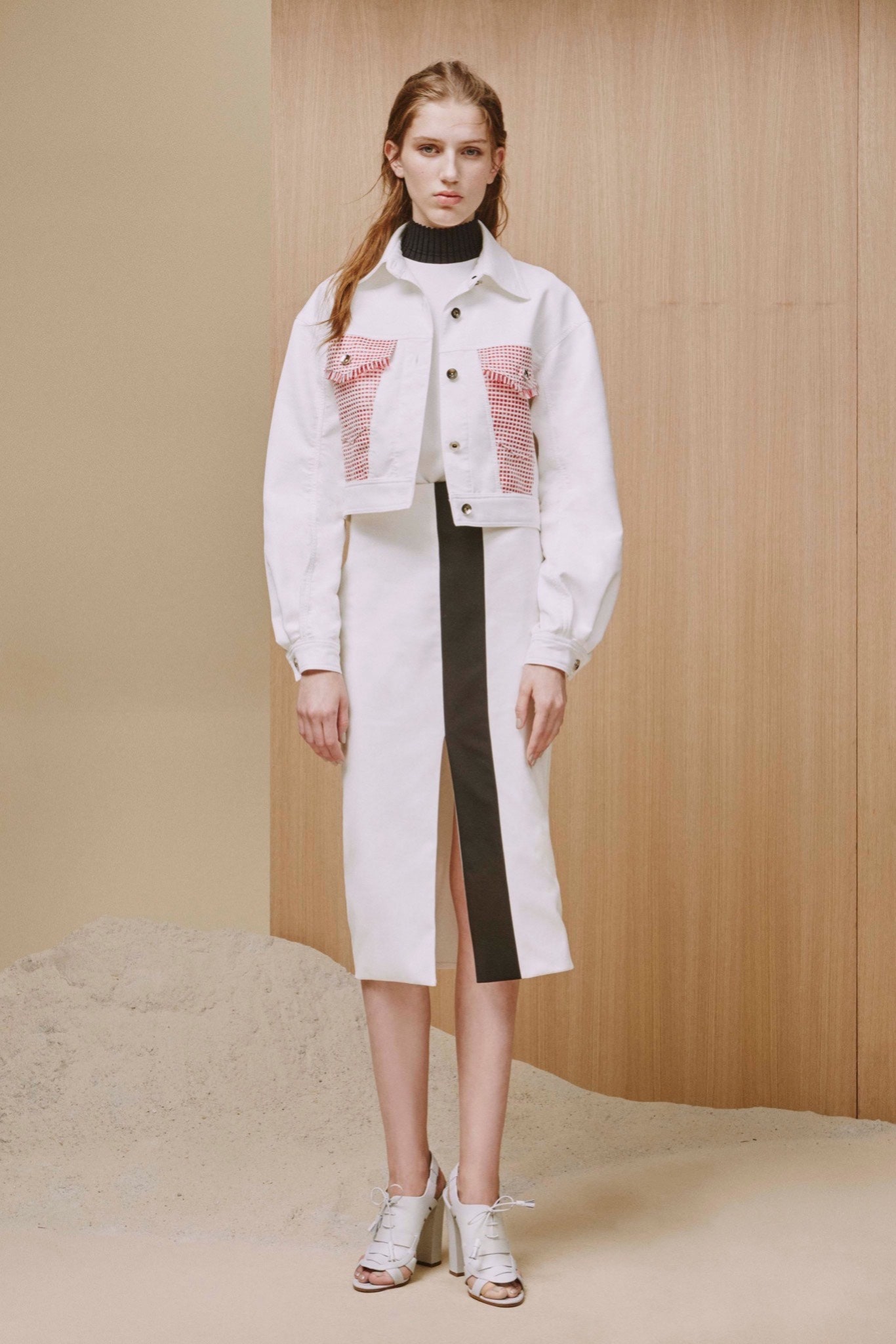 white denim long-sleeve collared fitted buttoned pockets jacket