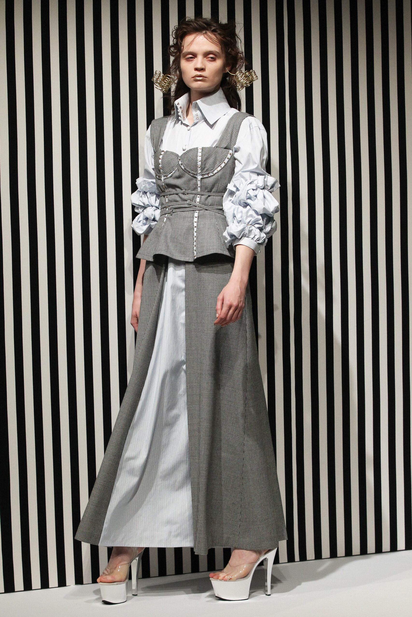 gray cotton fitted high-waisted straight-leg maxi skirt
