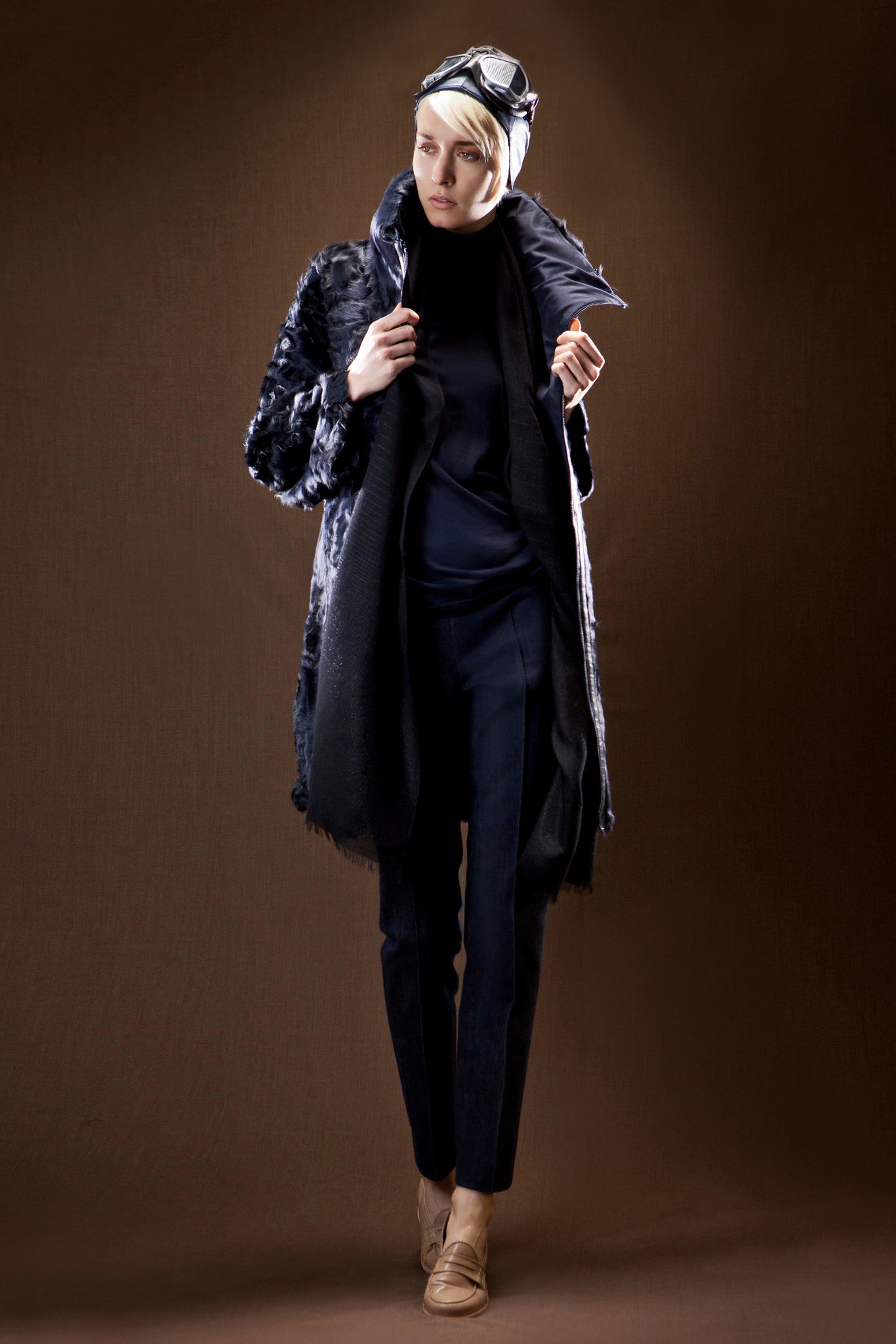 black faux-fur long-sleeve collared relaxed layered coat