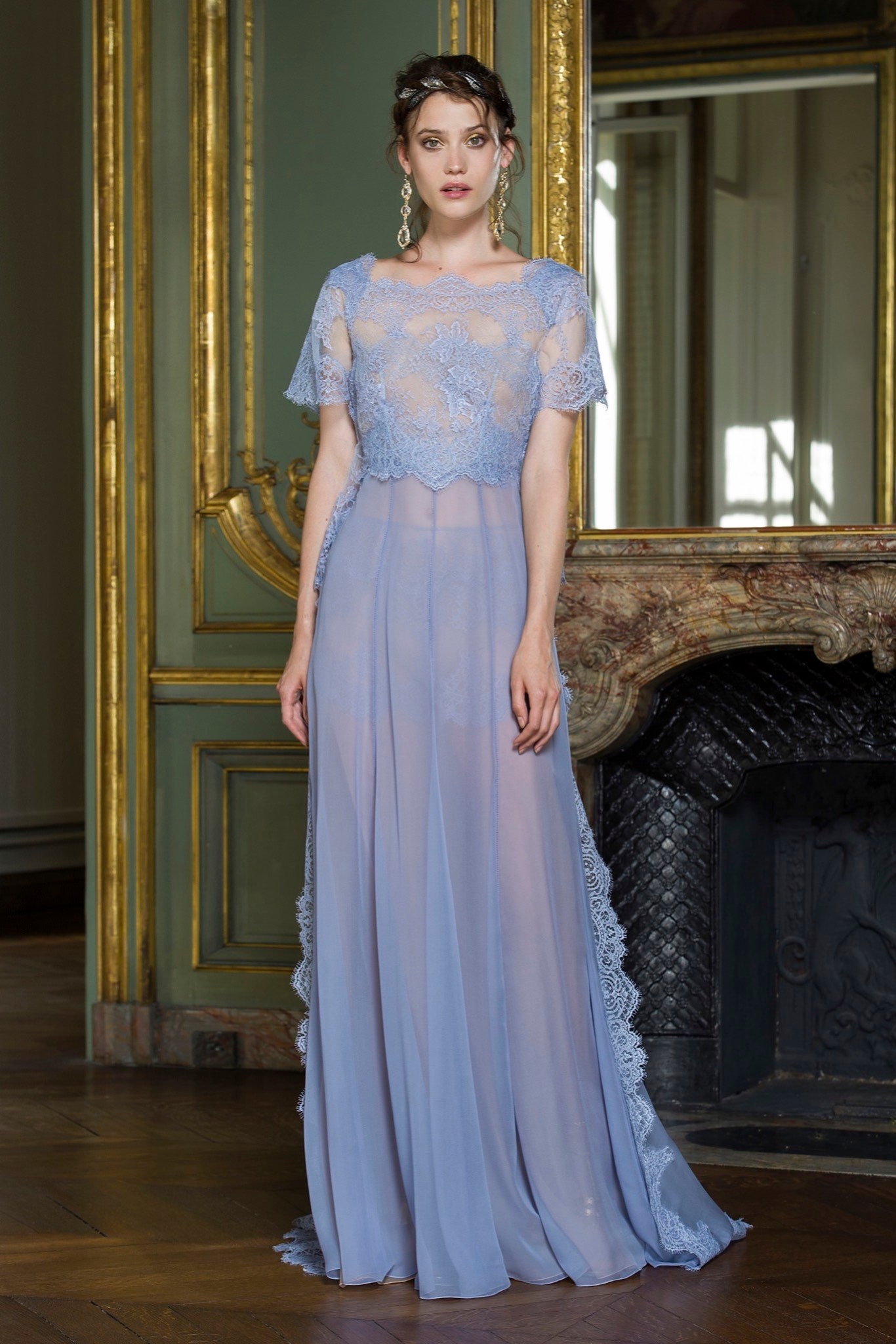 blue chiffon sleeveless gown