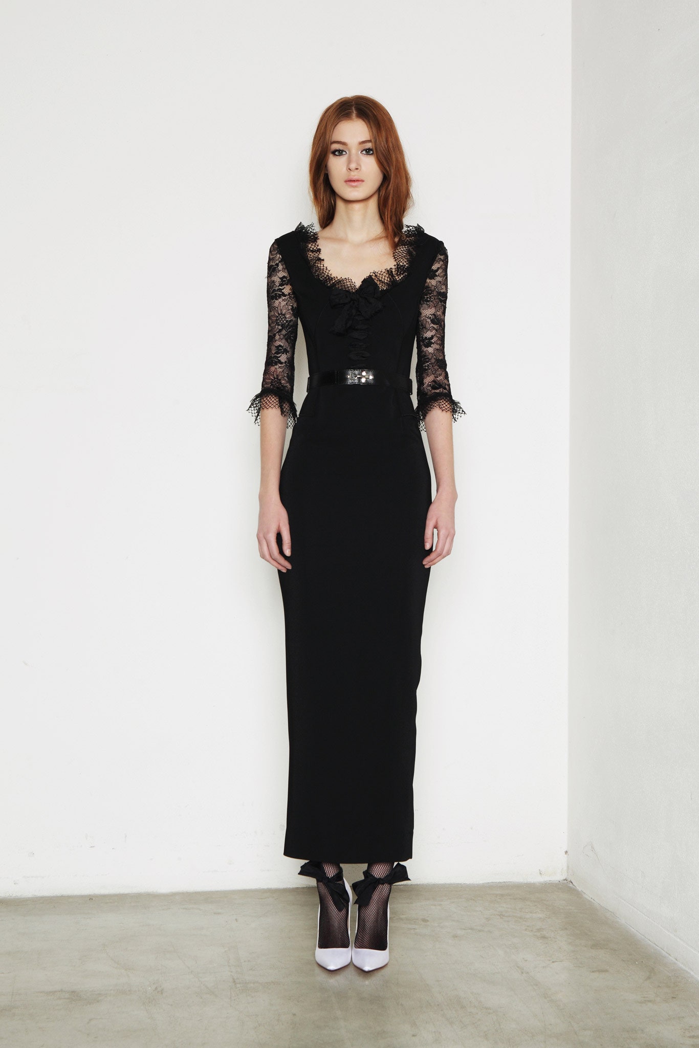 black fitted long-sleeve dress