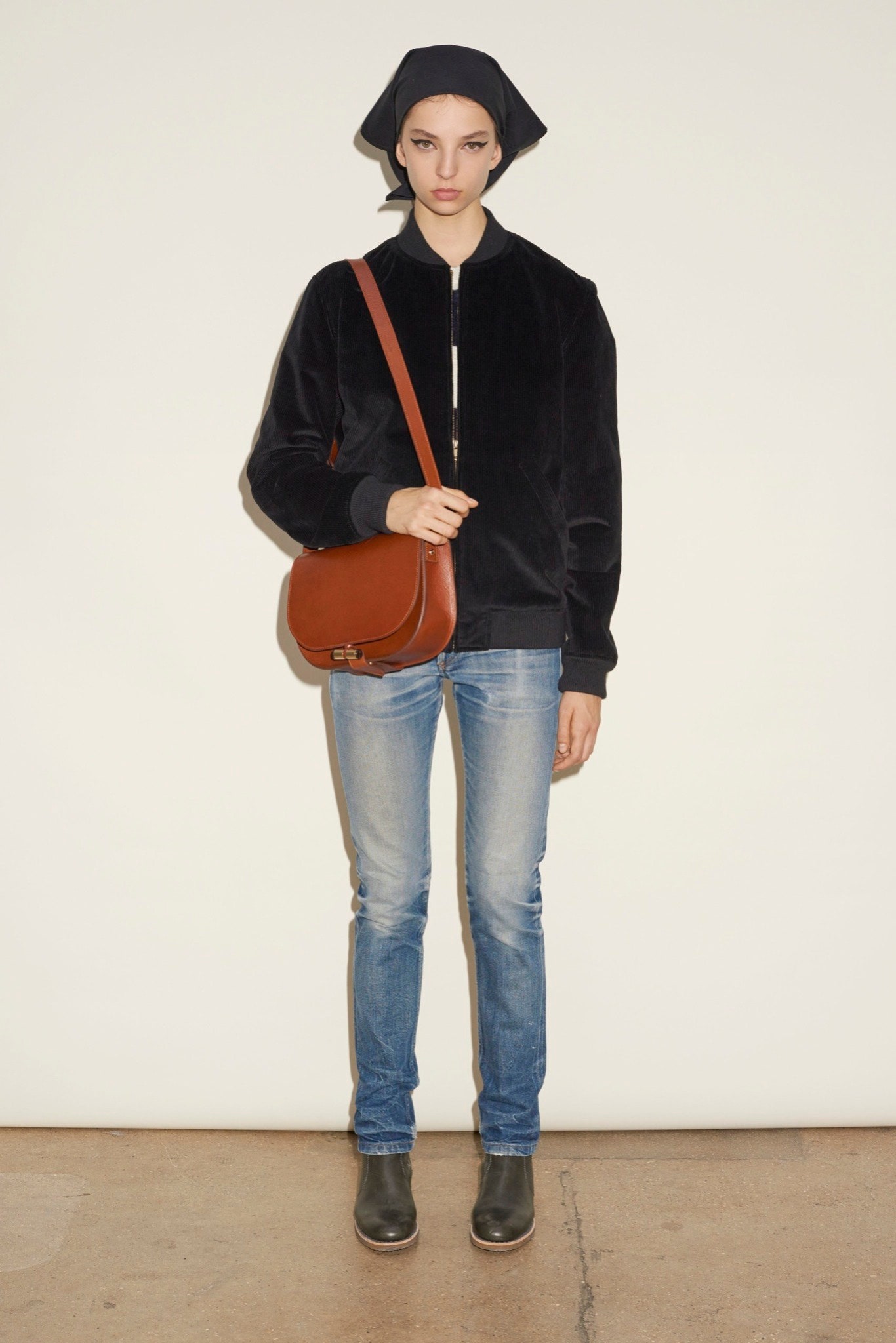 black velvet long-sleeve collared fitted jacket