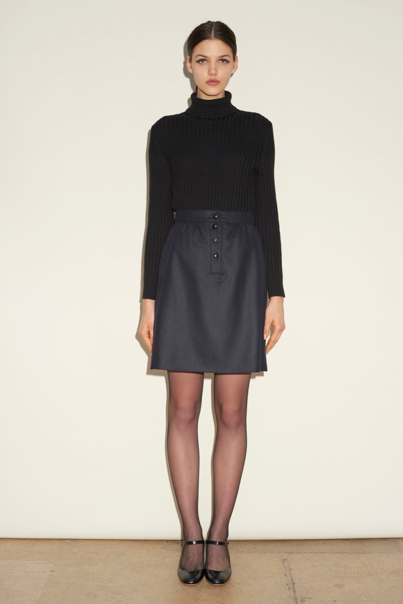 gray cotton fitted high-waisted buttoned straight-leg mini skirt