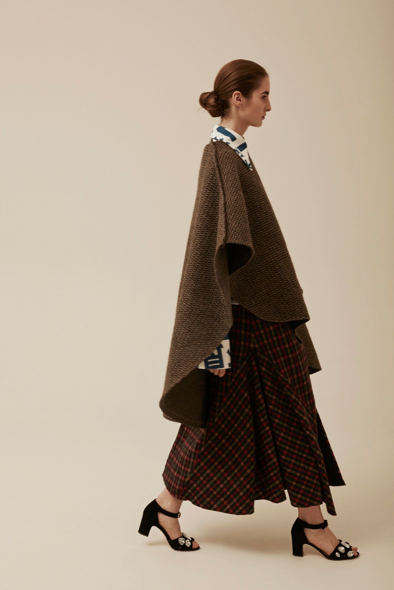 brown wool sleeveless relaxed layered poncho