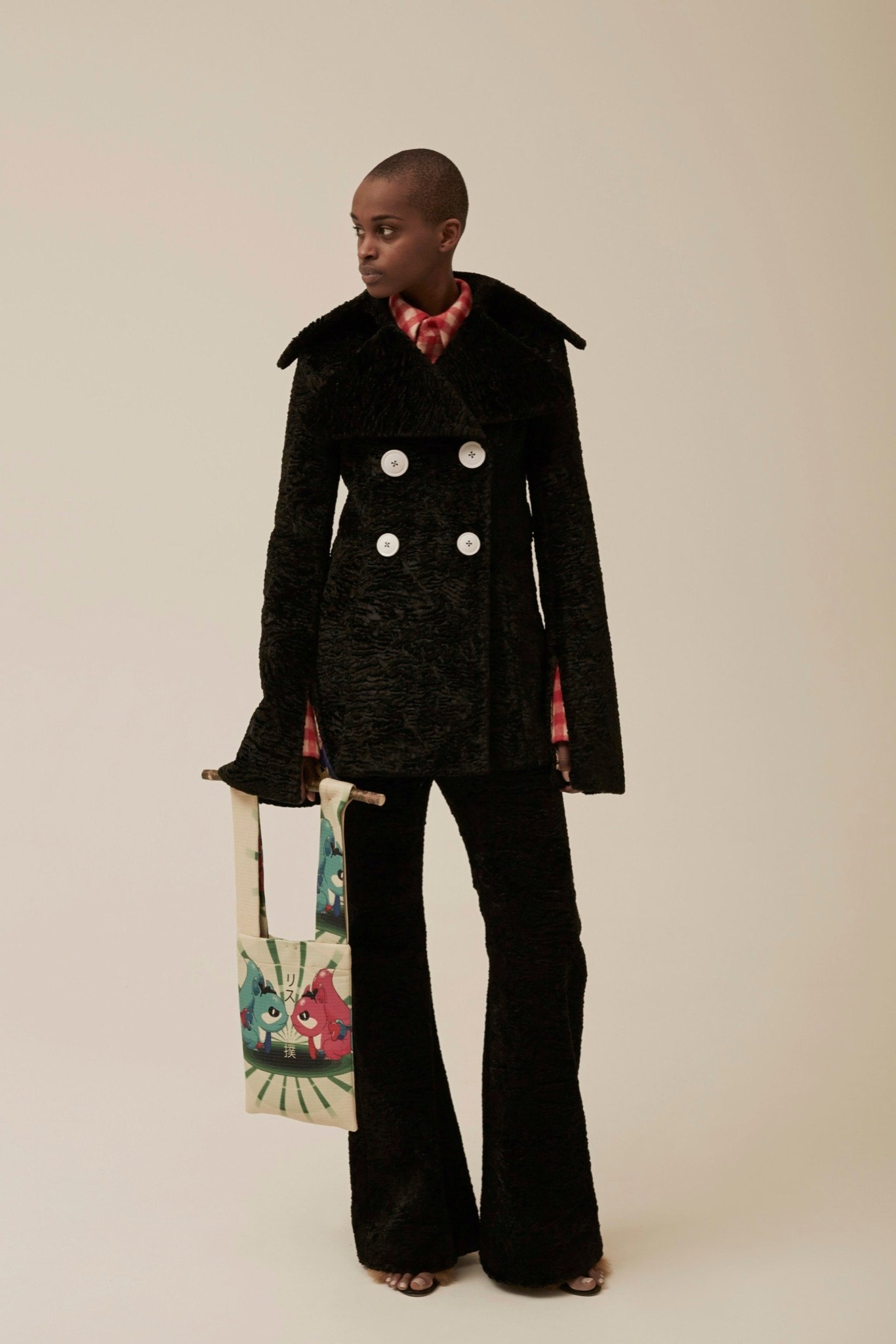 black faux-fur long-sleeve collared fitted textured coat