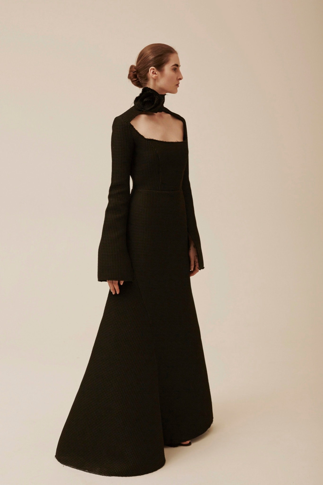 black fitted long-sleeve gown