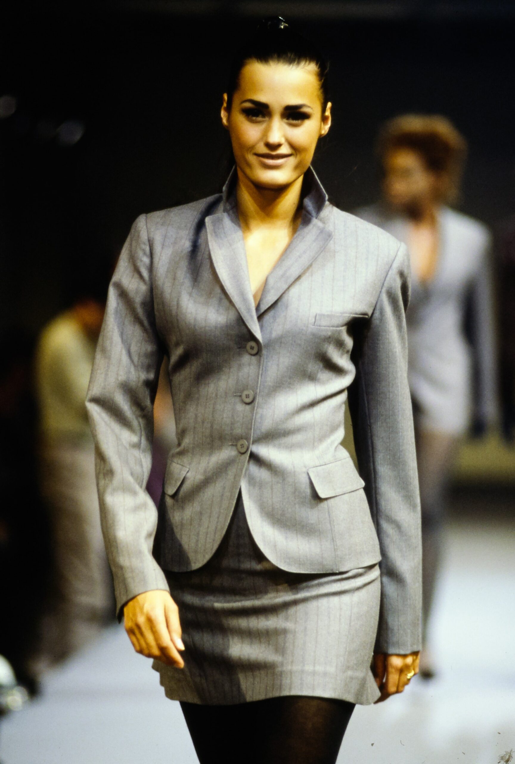 gray wool fitted pencil skirt