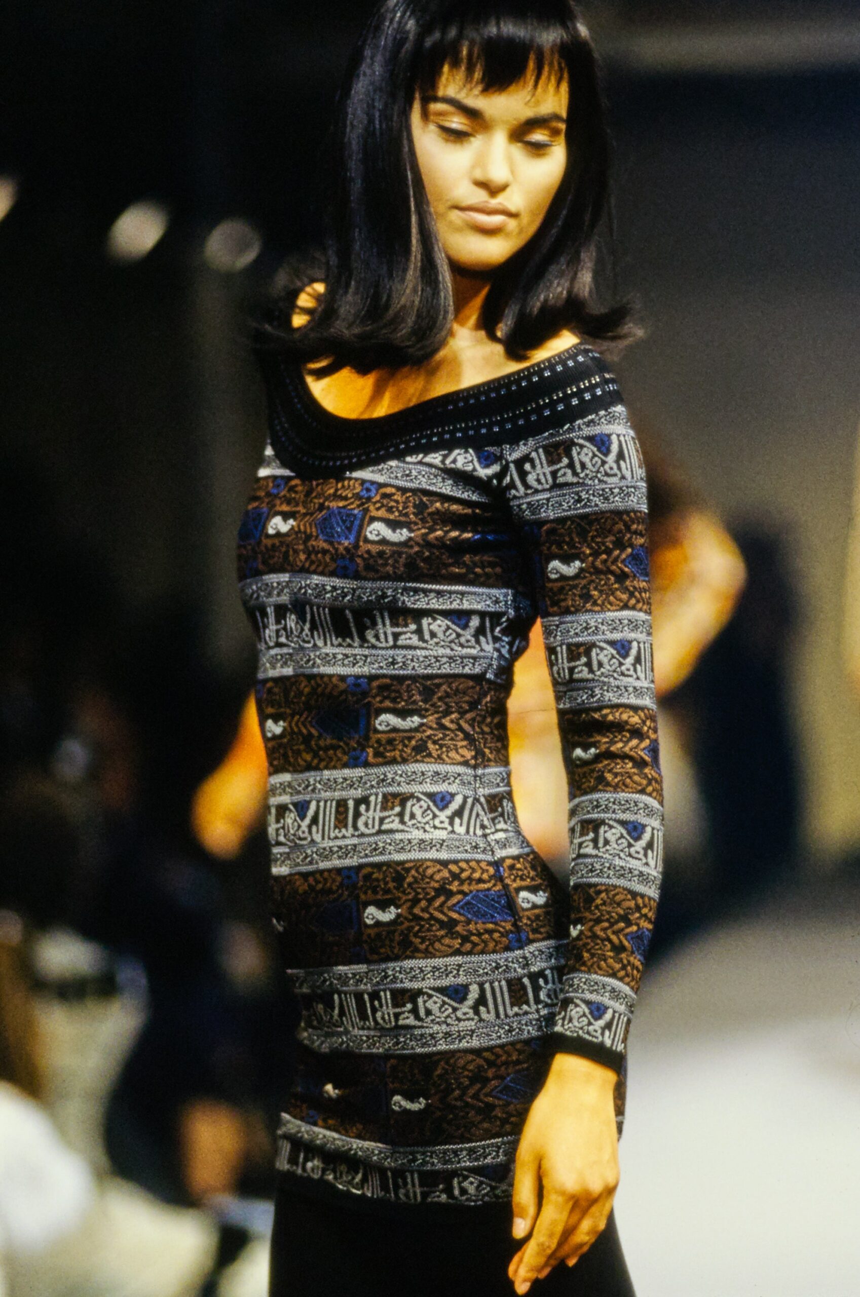 fitted off-shoulder printed dress