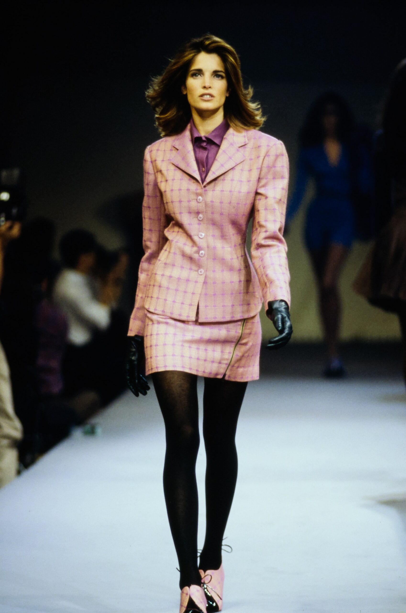 pink cotton long-sleeve collared fitted checked short suit
