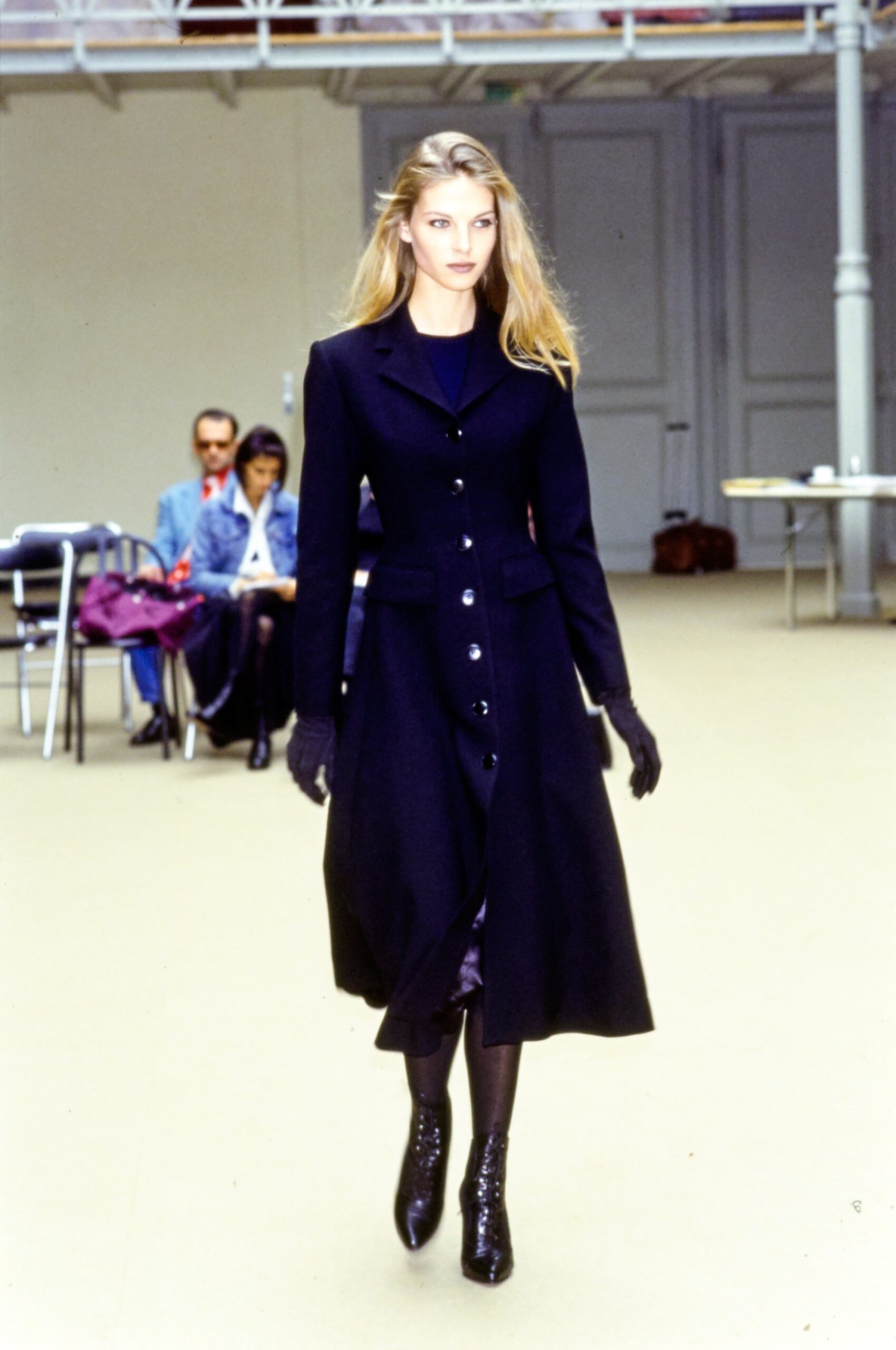 black wool fitted coat