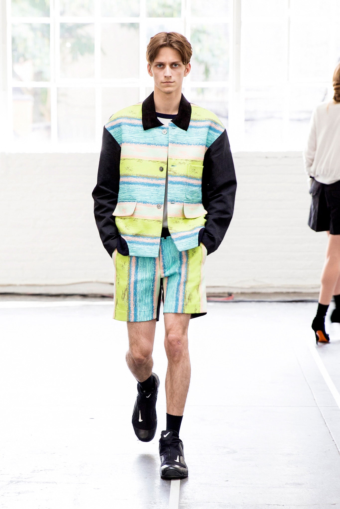 multi cotton relaxed straight-leg short shorts