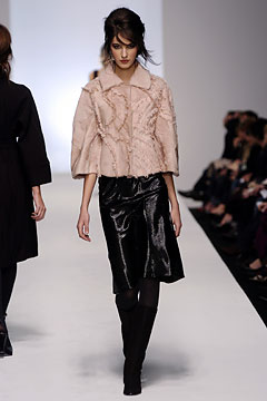 pink fur short-sleeve collared fitted embroidered jacket