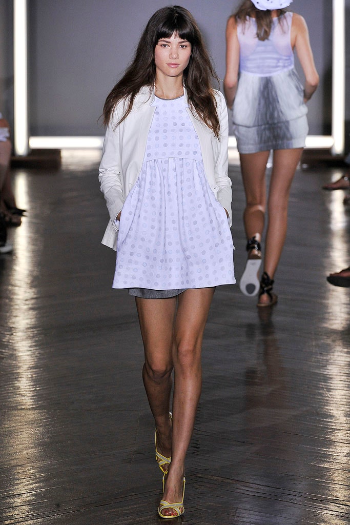 white cotton sleeveless collared relaxed pleated short dress