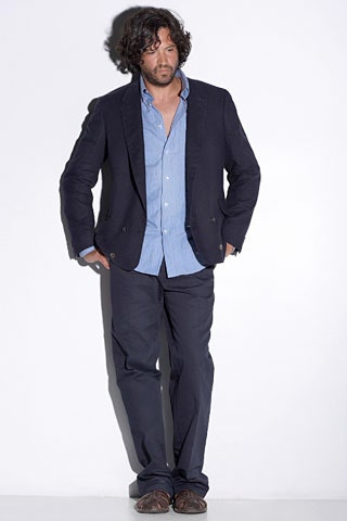 black tailored blazer with blue shirt