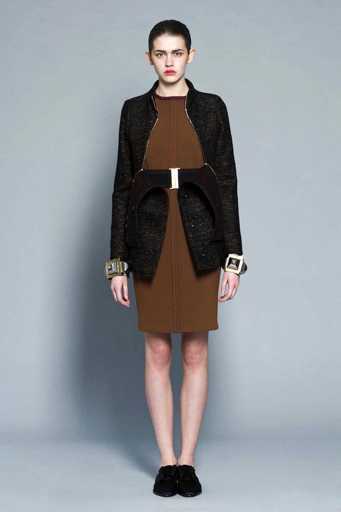 black wool long-sleeve collared structured zippered jacket