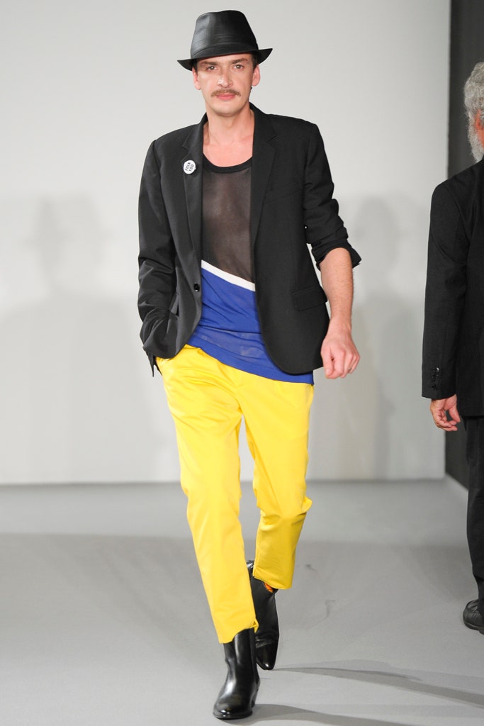 black tailored blazer with fitted top