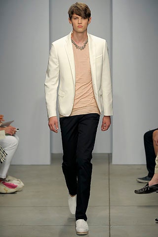 white blazer with pink t-shirt