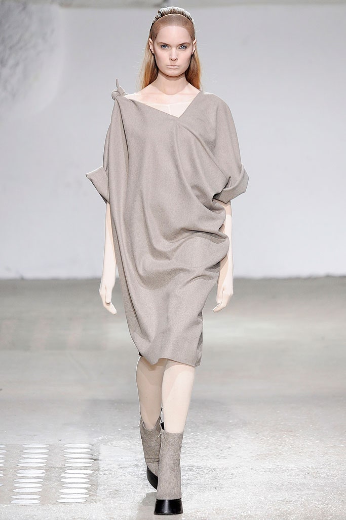 gray wool sleeveless v-neck relaxed draped midi dress