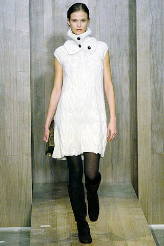 white fitted sleeveless dress