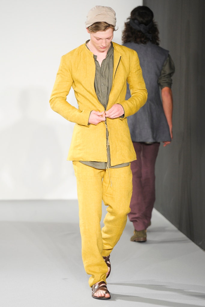 yellow tailored suit with green shirt