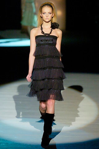 black tiered strapless dress