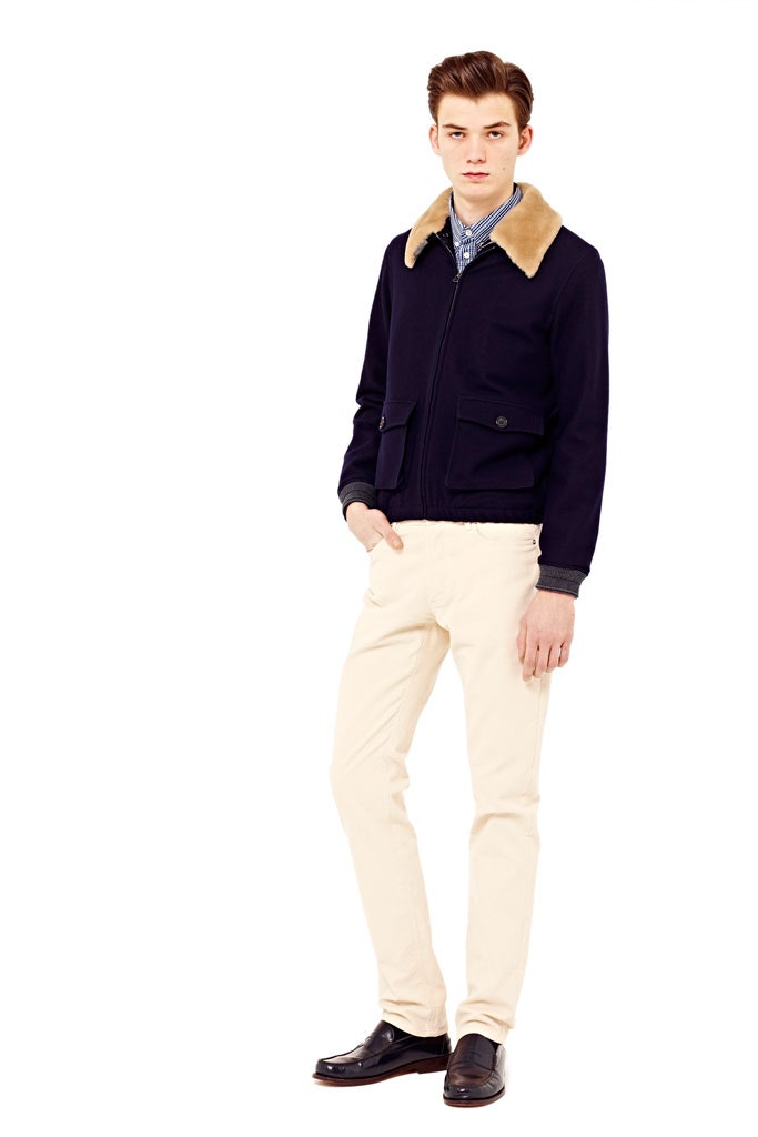 black wool long-sleeve collared fitted zippered pockets jacket