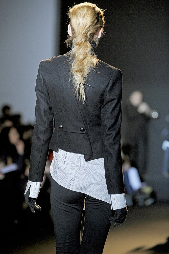 black wool long-sleeve collared tailored structured jacket