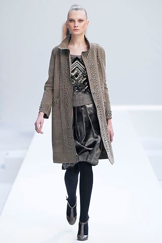 gray suede long-sleeve collared relaxed buttoned coat