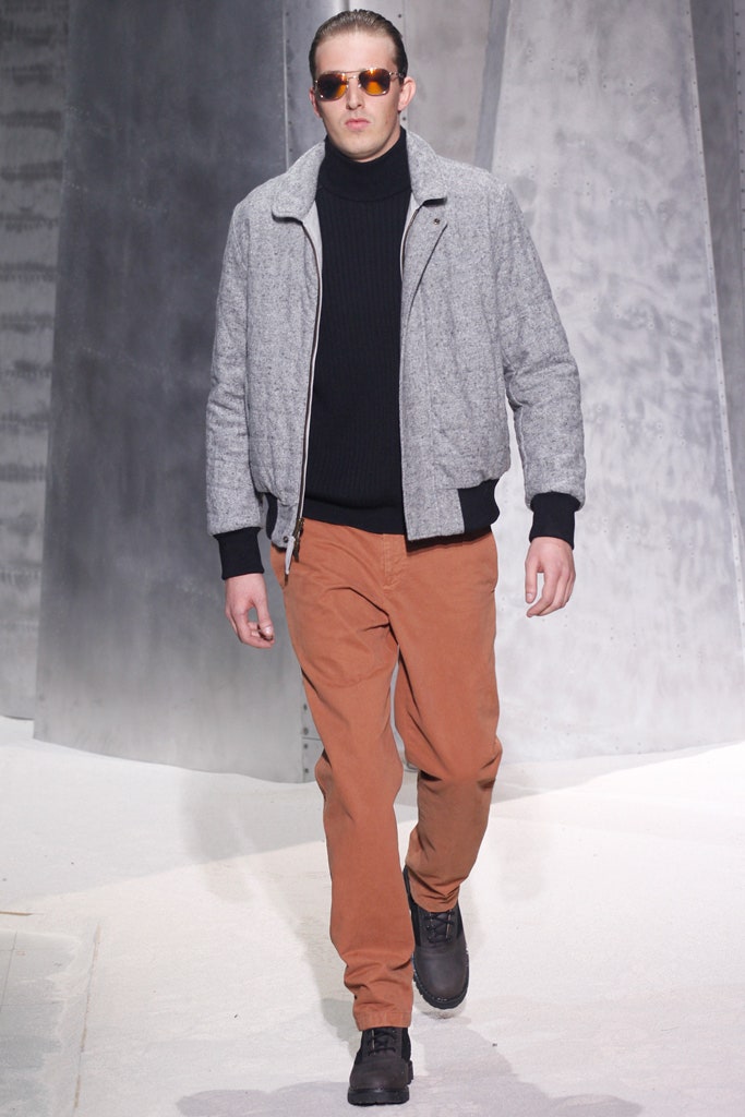 gray wool long-sleeve collared fitted zippered jacket