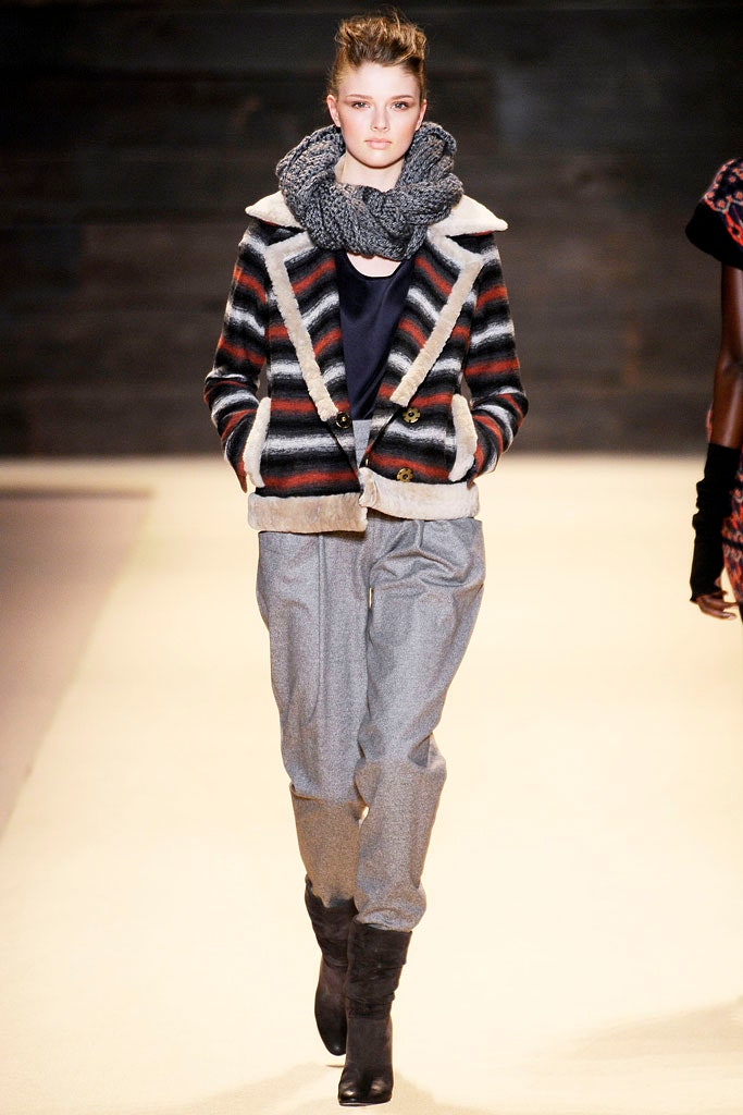 gray knit scarf