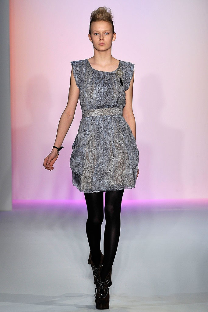 gray pleated sleeveless dress