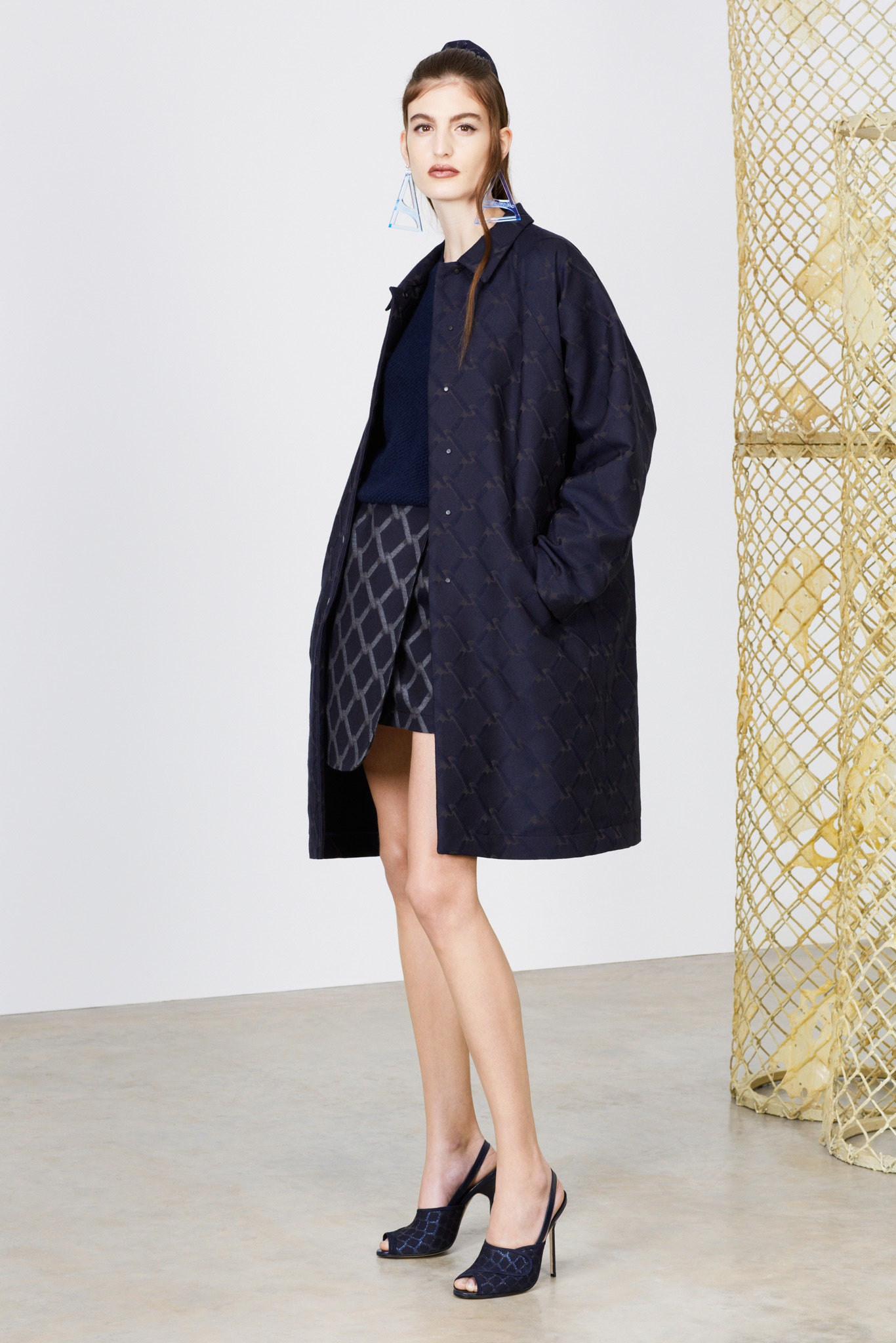 blue wool long-sleeve collared fitted top