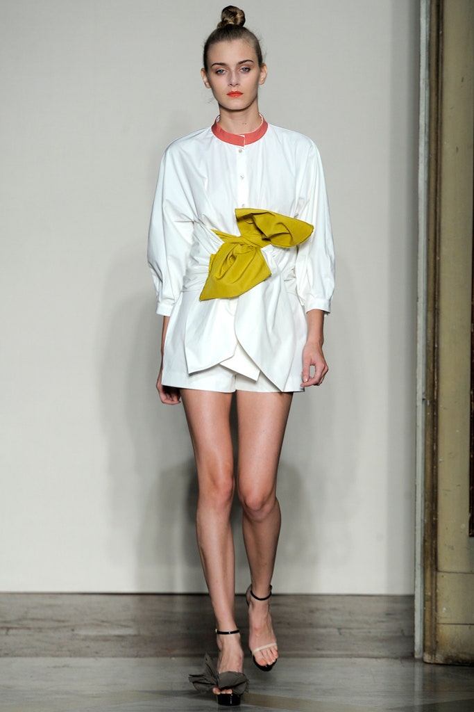 white relaxed blouse with shorts