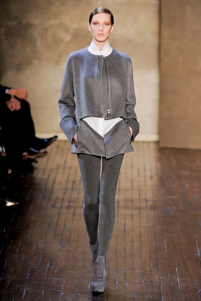 gray wool long-sleeve collared relaxed zippered pockets jacket