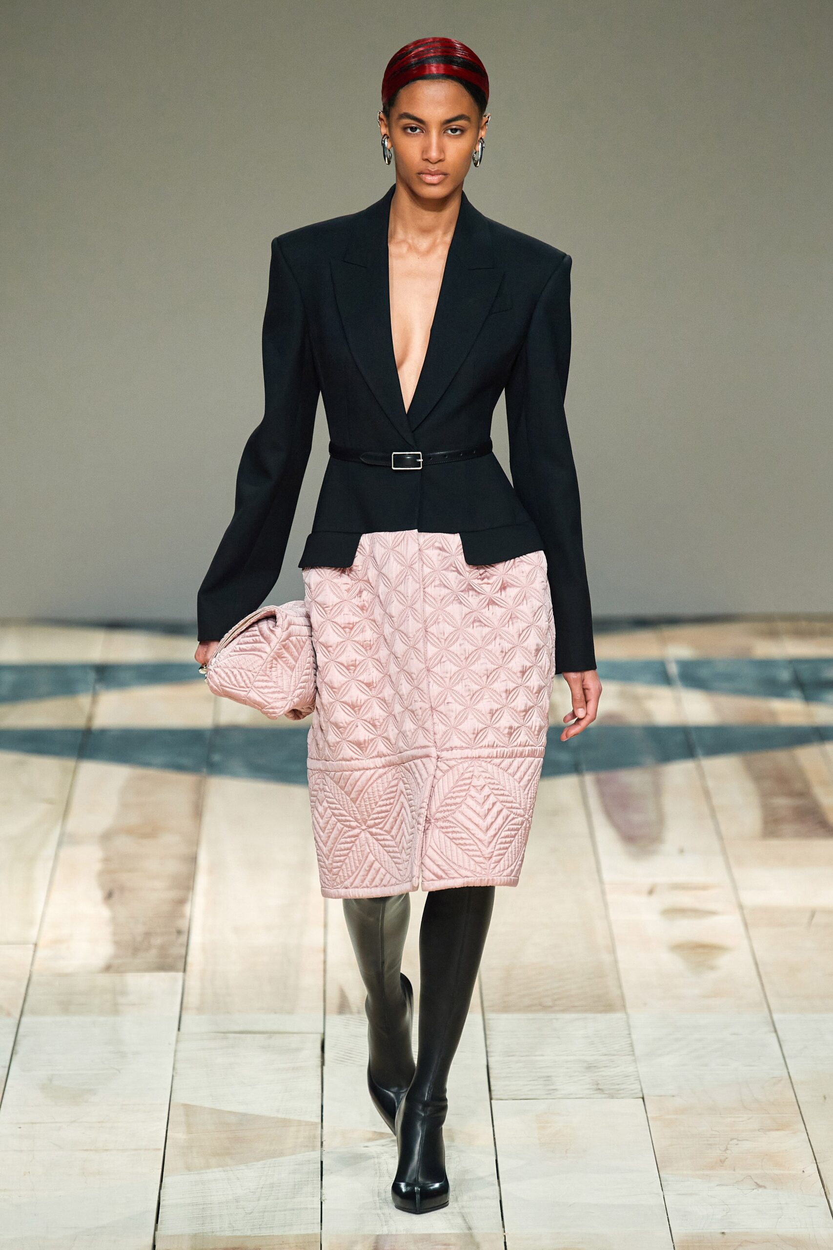 black blazer pink pleated skirt