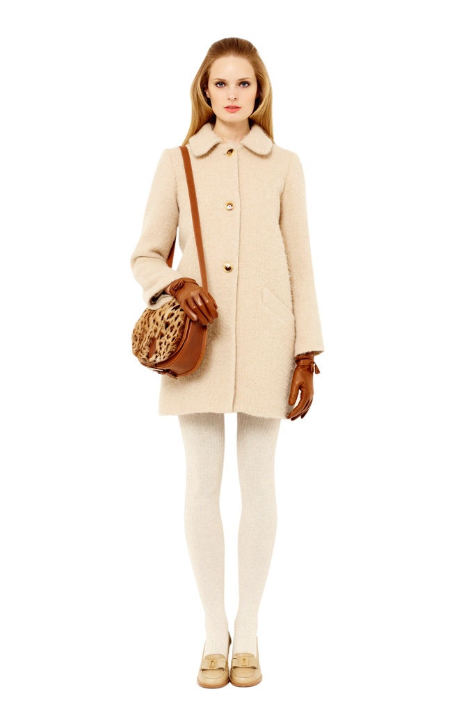 beige wool long-sleeve collared fitted buttoned short coat