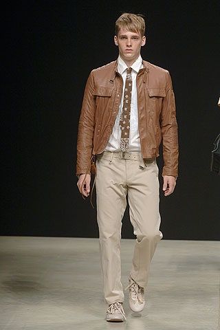 brown leather long-sleeve collared fitted zippered jacket