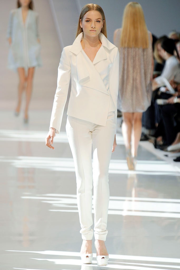 white fitted blazer and pants