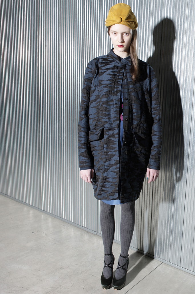 blue cotton long-sleeve collared relaxed zippered pockets coat