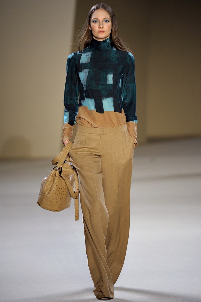 tan leather textured bag