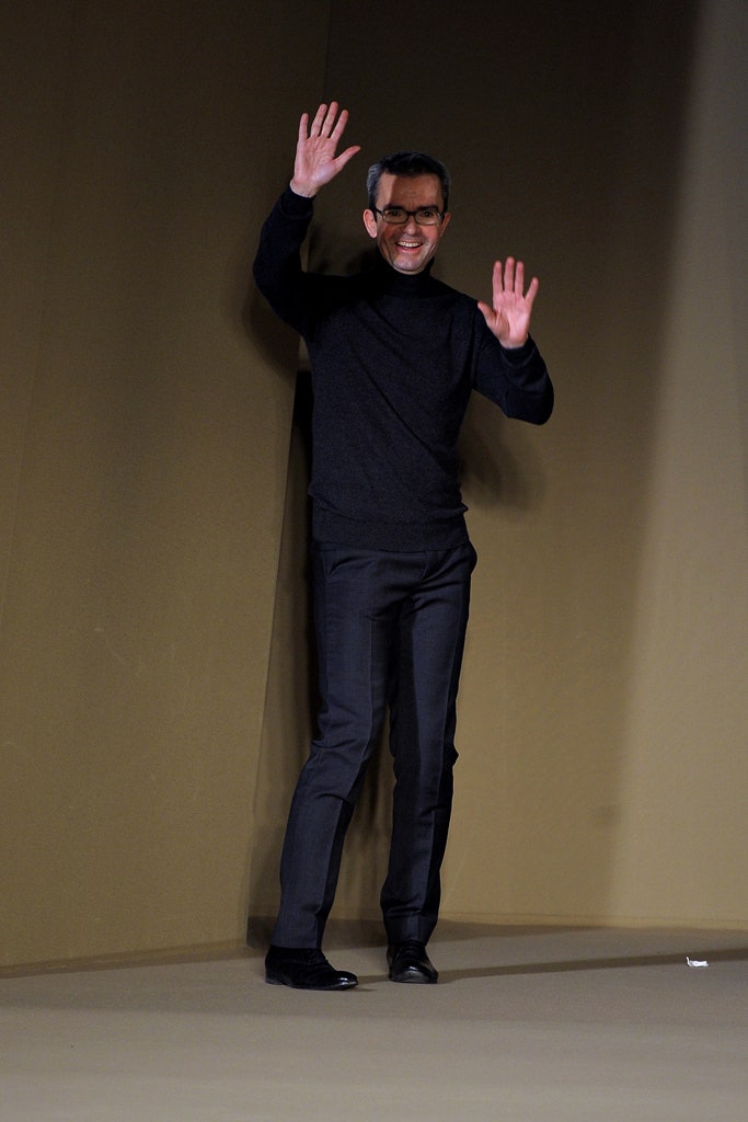 black wool long-sleeve turtleneck fitted sweater
