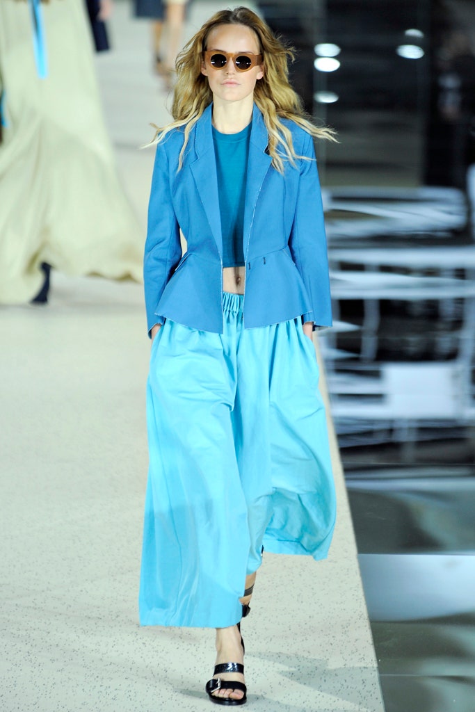 blue cotton long-sleeve collared tailored buttoned jacket