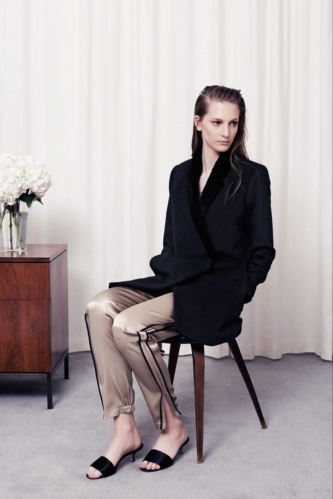beige silk fitted zippered pants