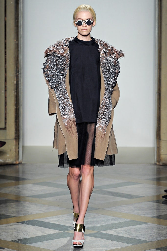 beige wool long-sleeve relaxed layered fringed coat