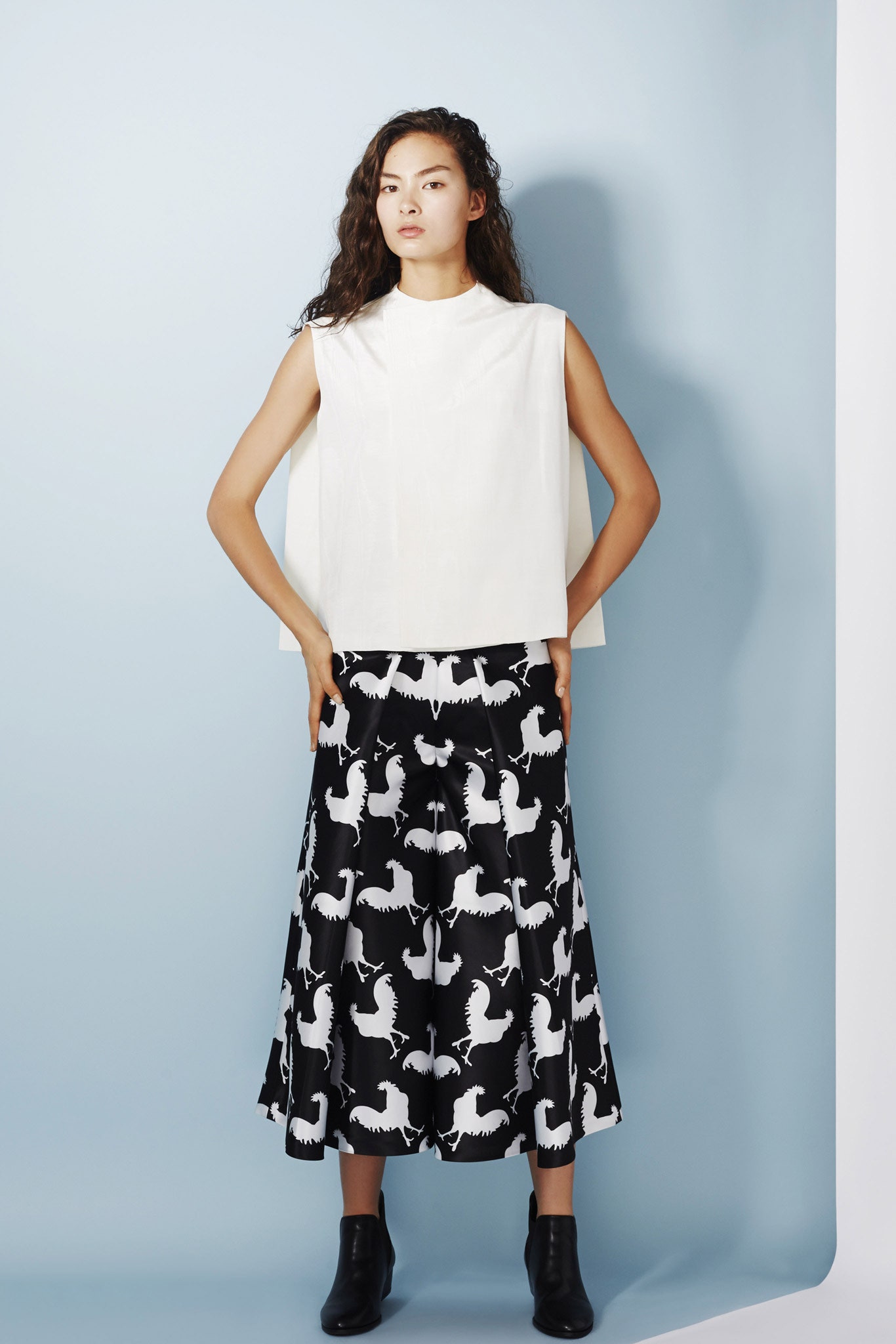 black silk fitted printed midi skirt