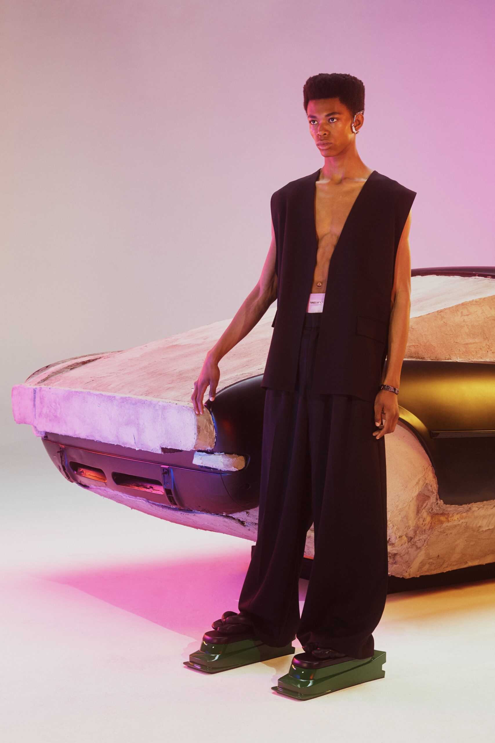 black relaxed vest and pants